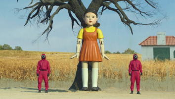 Build a Last-Minute DIY ‘Squid Game’ Halloween Costume -- Shoes, Track Suits and More